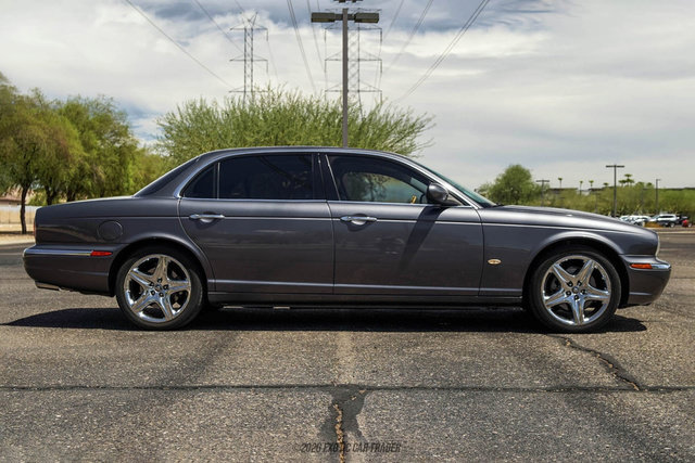 Used 2006 Jaguar XJ8 RWD image 9