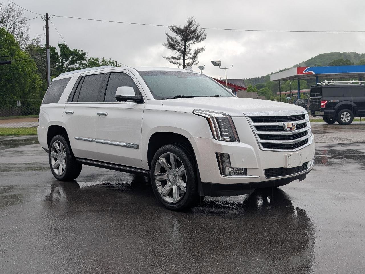 Used 2016 Cadillac Escalade Premium RWD image 6