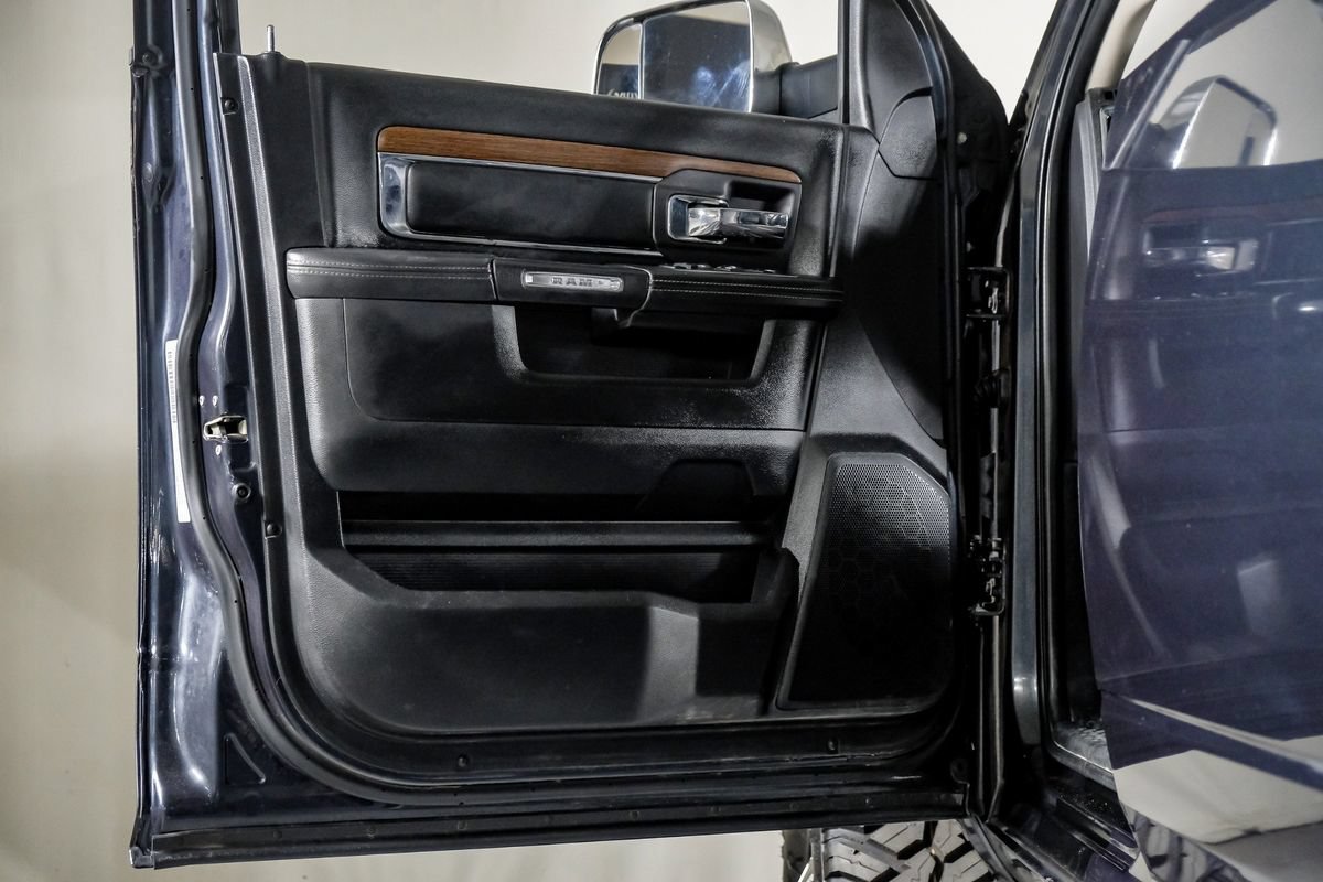 Used 2018 RAM 3500 Laramie w/ Protection Group AWD/4WD image 33