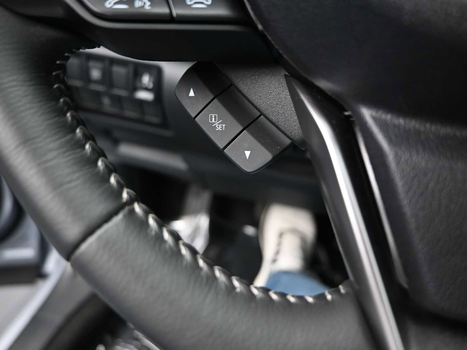 Used 2023 Subaru Forester Premium image 12