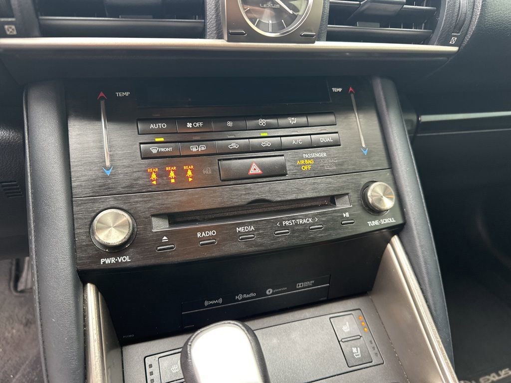 Used 2017 Lexus IS 300 300 w/ Navigation System Package image 17