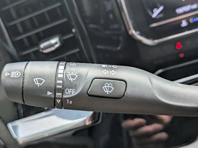 Used 2024 GMC Sierra 2500 SLT w/ SLT Premium Package image 27