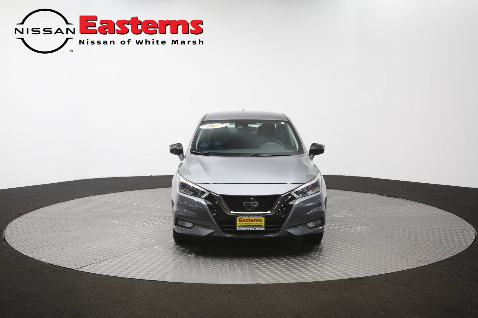 Used 2021 Nissan Versa SR FWD image 51
