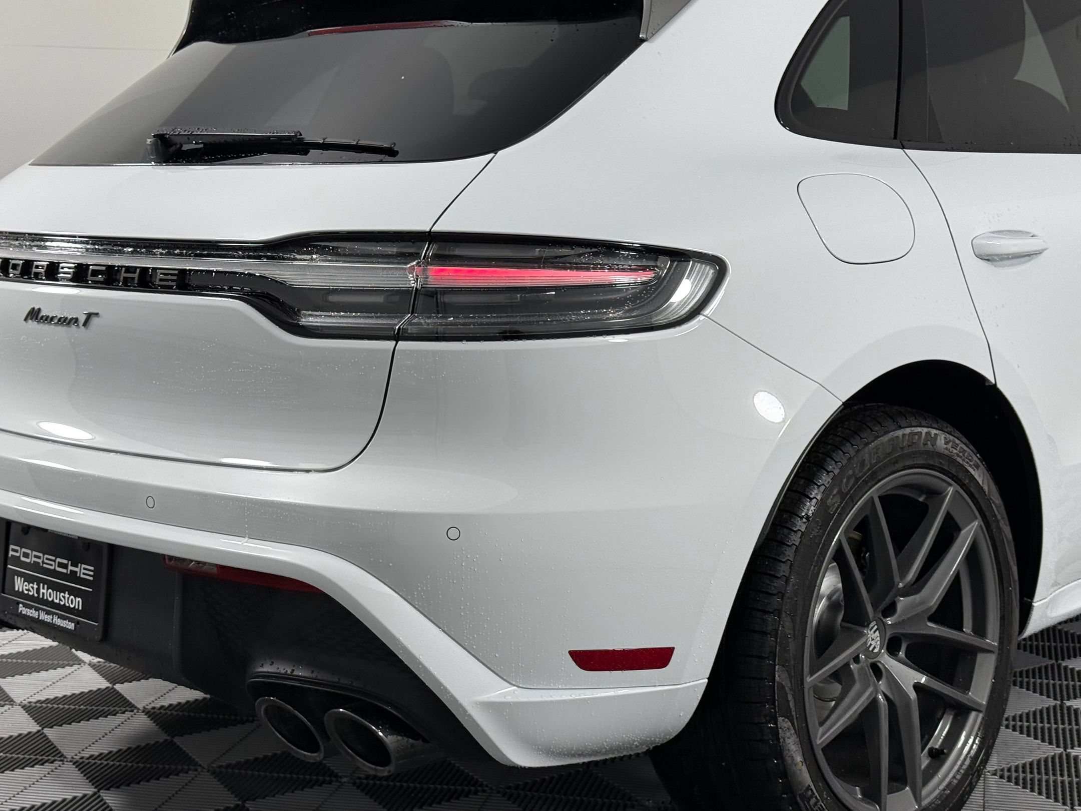New 2026 Porsche Macan AWD/4WD image 26