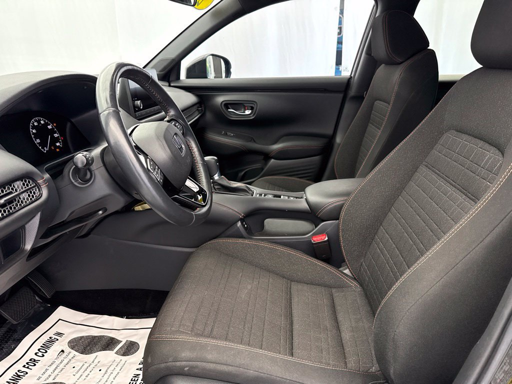 Used 2025 Honda HR-V Sport image 15