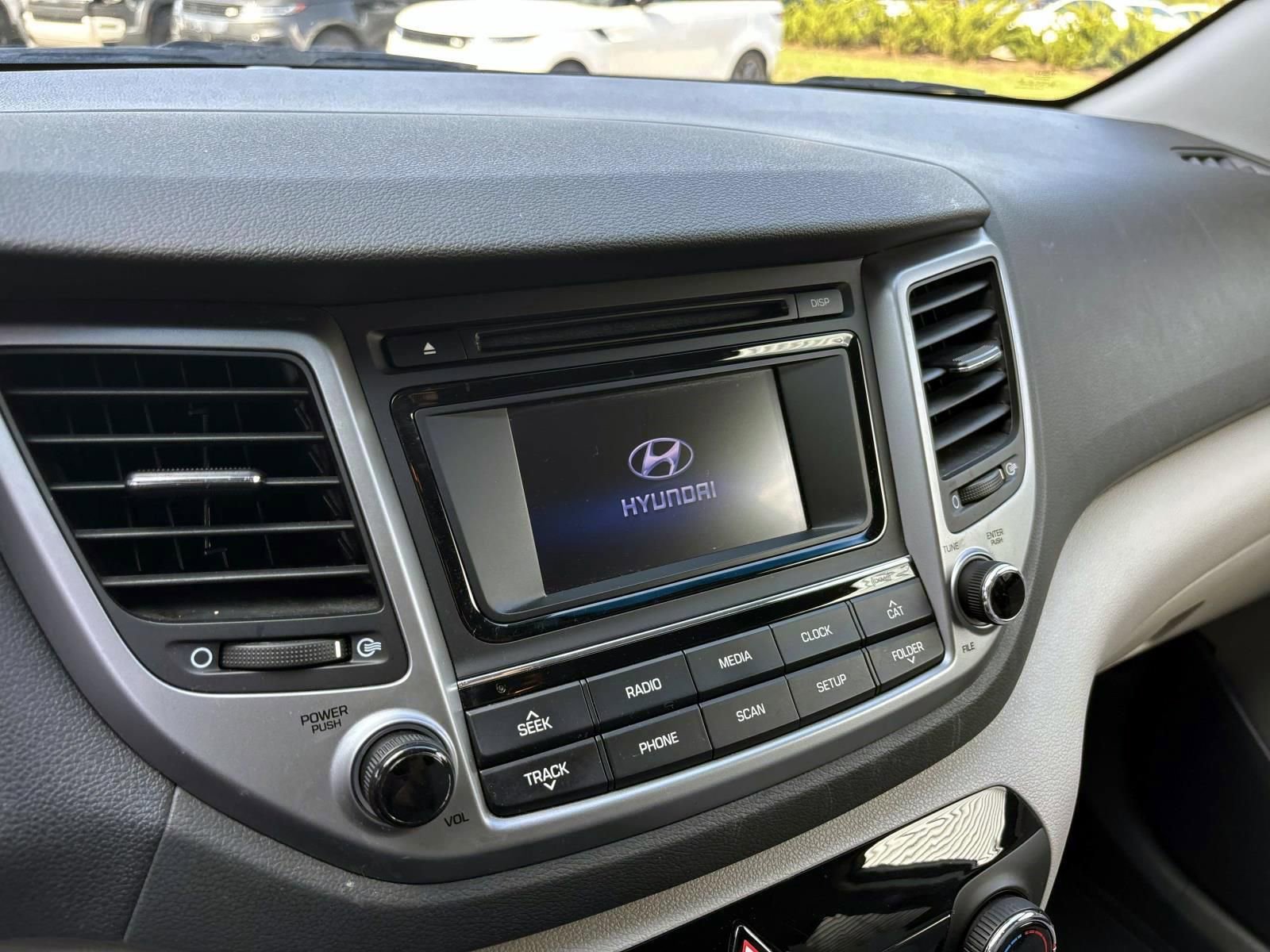 Used 2016 Hyundai Tucson SE w/ Option Group 02 image 19