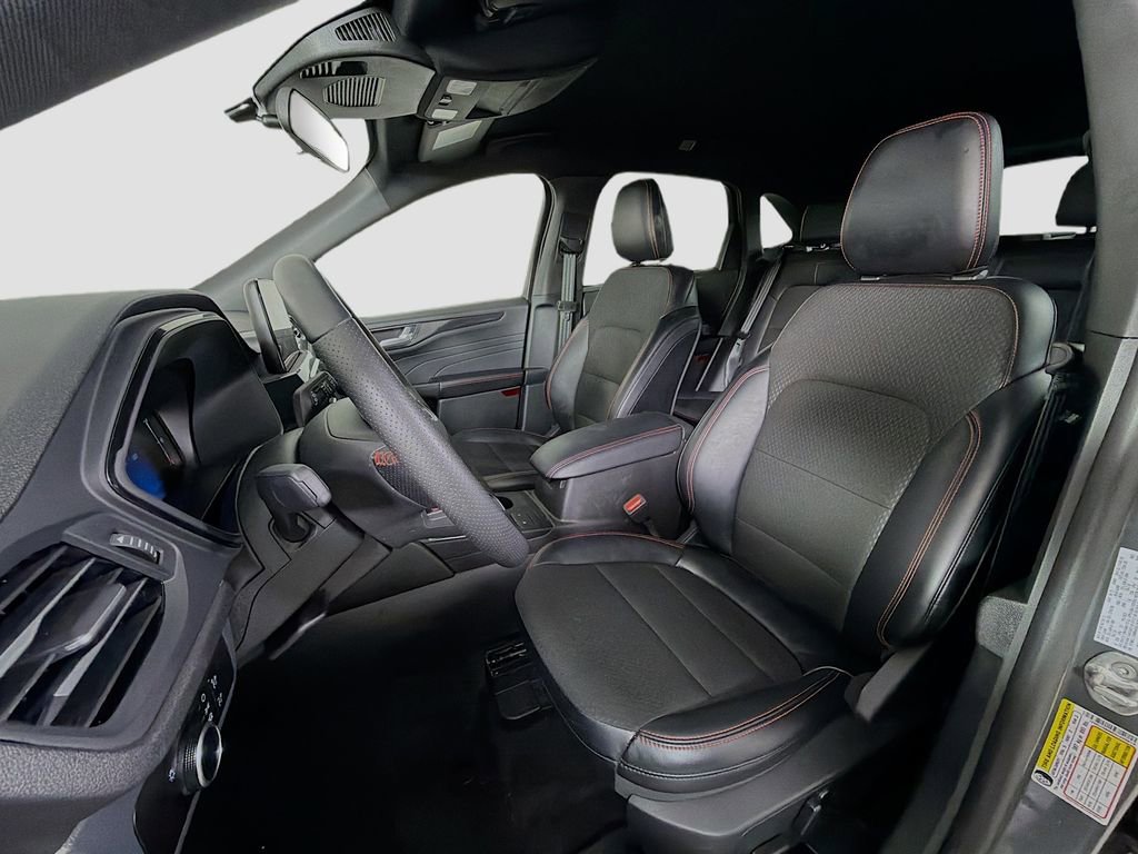 Used 2025 Ford Escape ST-Line AWD/4WD image 13