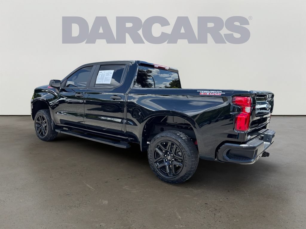 Used 2022 Chevrolet Silverado 1500 Custom Trail Boss w/ LPO, Dark Essentials Package AWD/4WD image 5