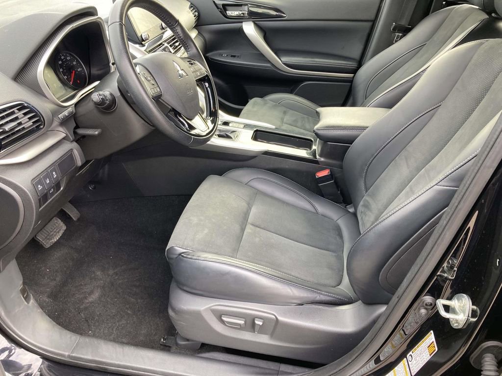 Used 2024 Mitsubishi Eclipse Cross SE image 2