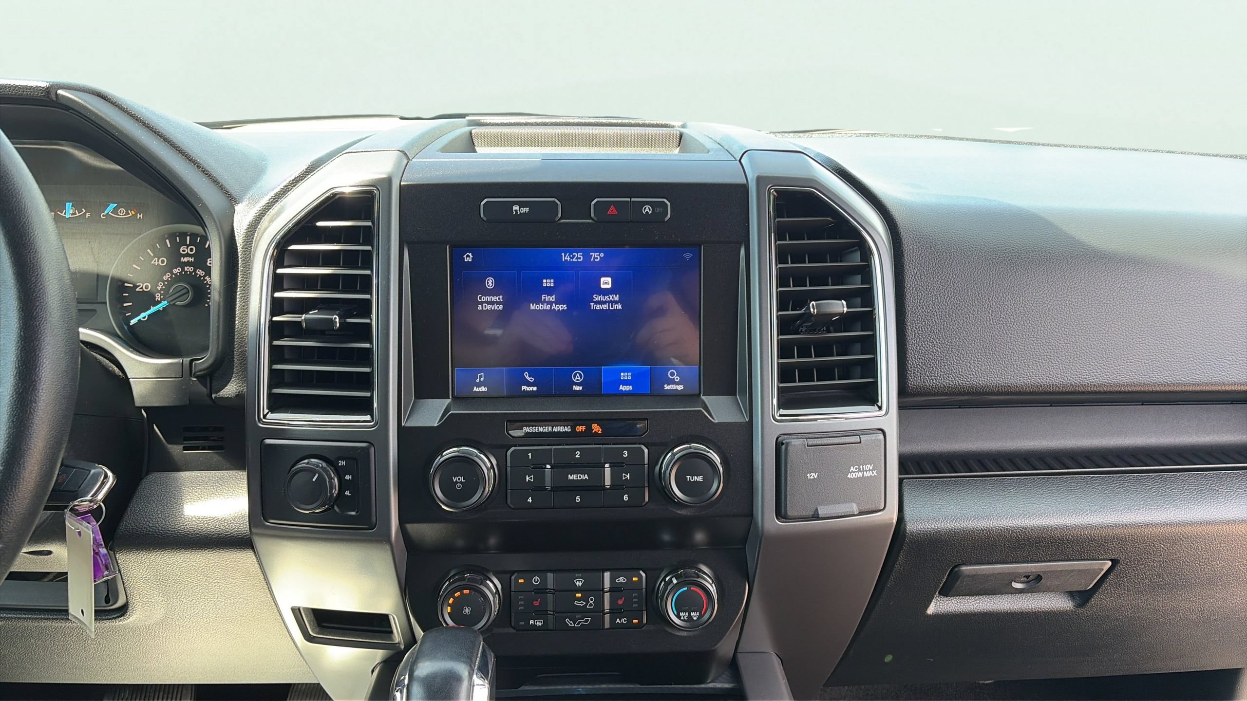 Used 2019 Ford F150 XLT w/ Equipment Group 302A Luxury AWD/4WD image 23