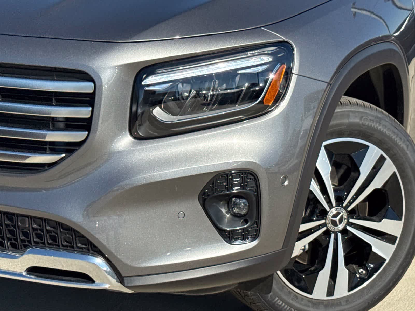 New 2026 Mercedes-Benz GLB 250 4MATIC image 3