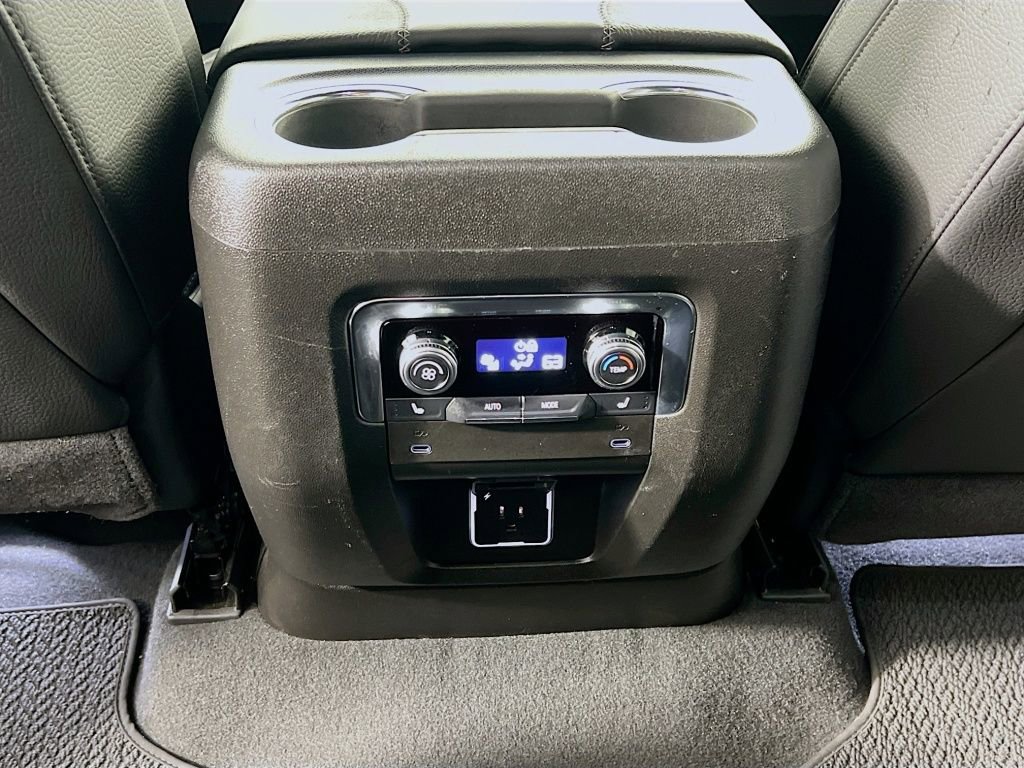 Used 2025 GMC Yukon Denali image 25