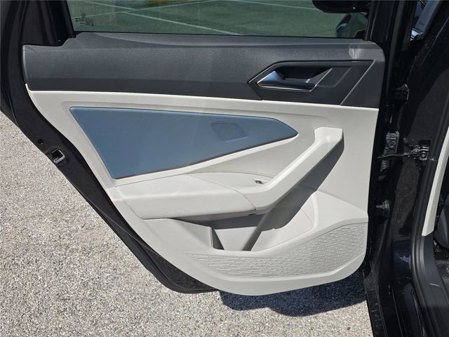 New 2026 Volkswagen Jetta SE FWD image 8