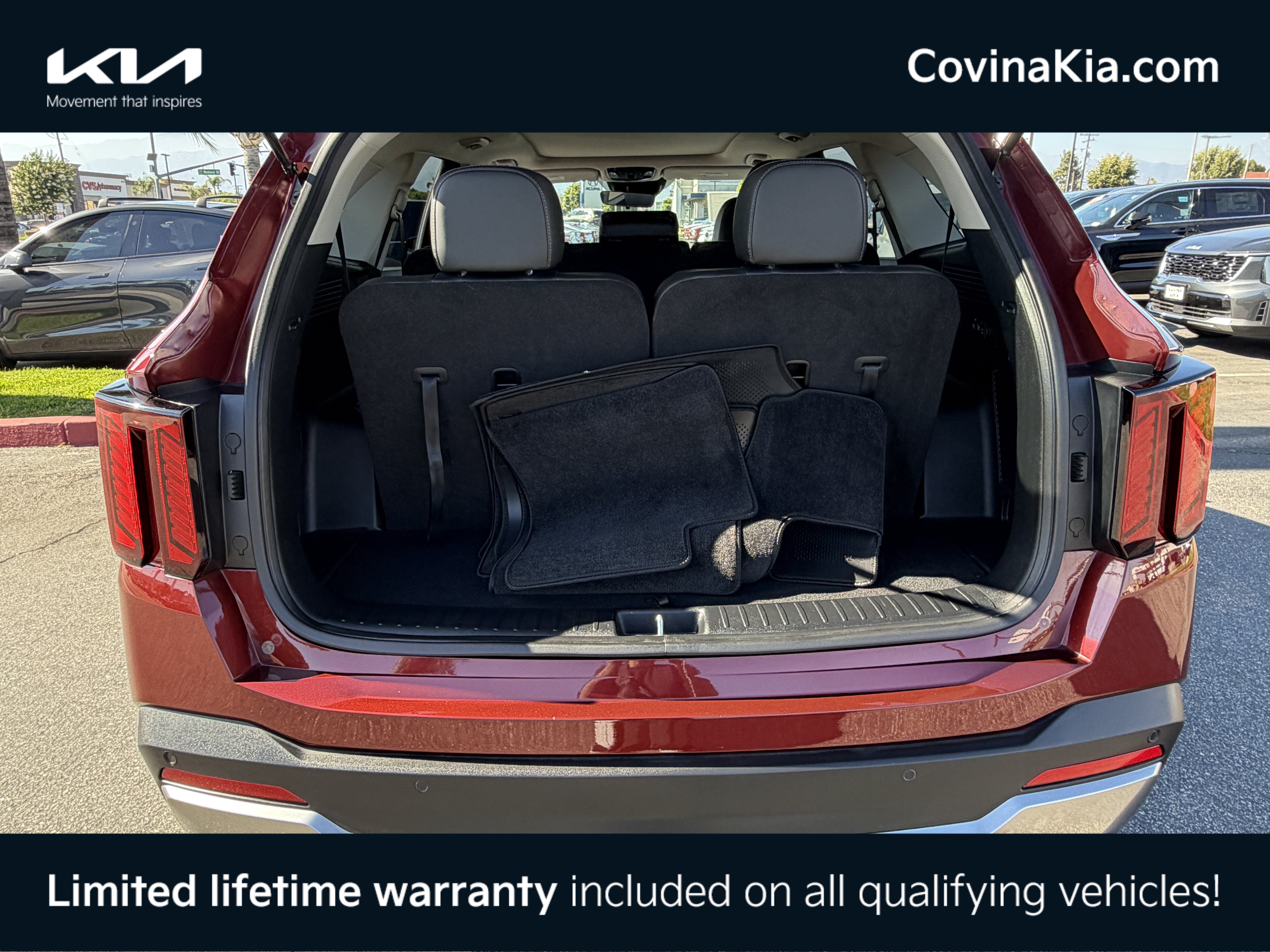Certified 2025 Kia Sorento S w/ Panoramic Sunroof Package FWD image 10