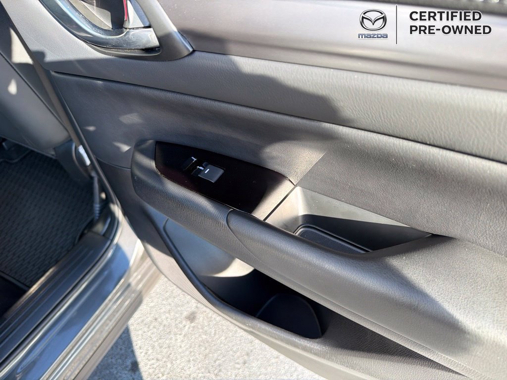 Used 2025 MAZDA CX-5 AWD 2.5 S w/ Select Package image 19