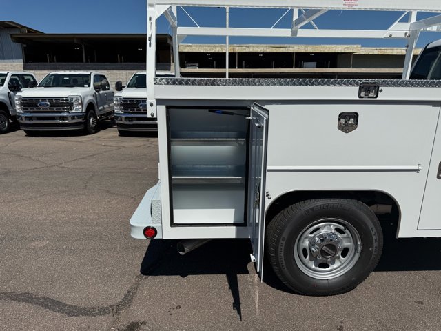 New 2026 Ford F250 XL w/ XL Chrome Package image 9