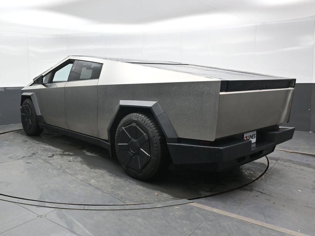 Used 2024 Tesla Cybertruck Cyberbeast AWD/4WD image 10