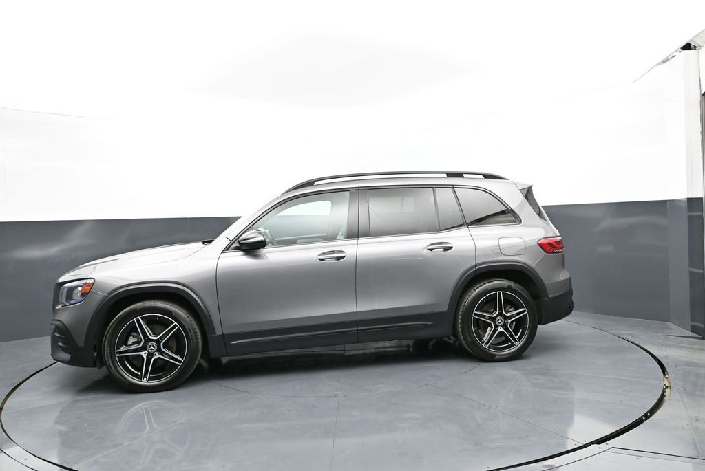 Used 2021 Mercedes-Benz GLB 250 4MATIC image 4