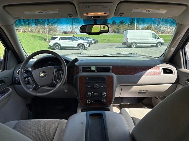 Used 2007 Chevrolet Suburban LT image 19