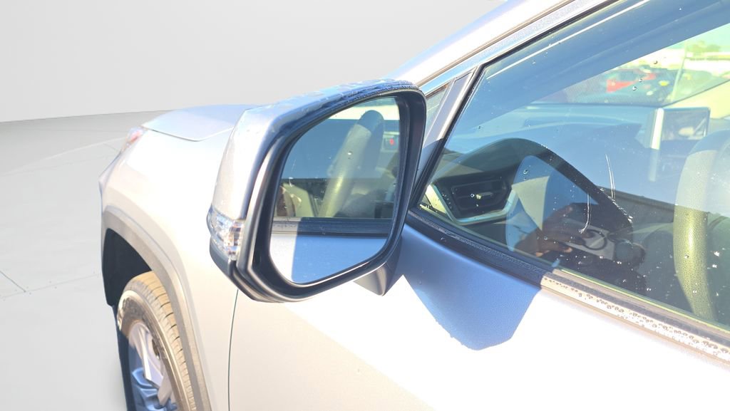 Used 2023 Toyota RAV4 XLE image 19