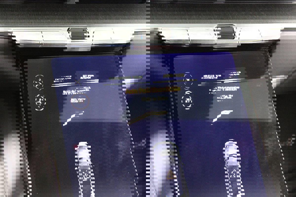 Used 2024 Lucid Air Pure image 17