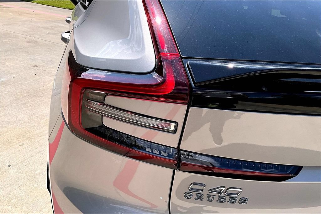 Certified 2023 Volvo C40 P8 Recharge Ultimate w/ Protection Package Premier AWD/4WD image 39