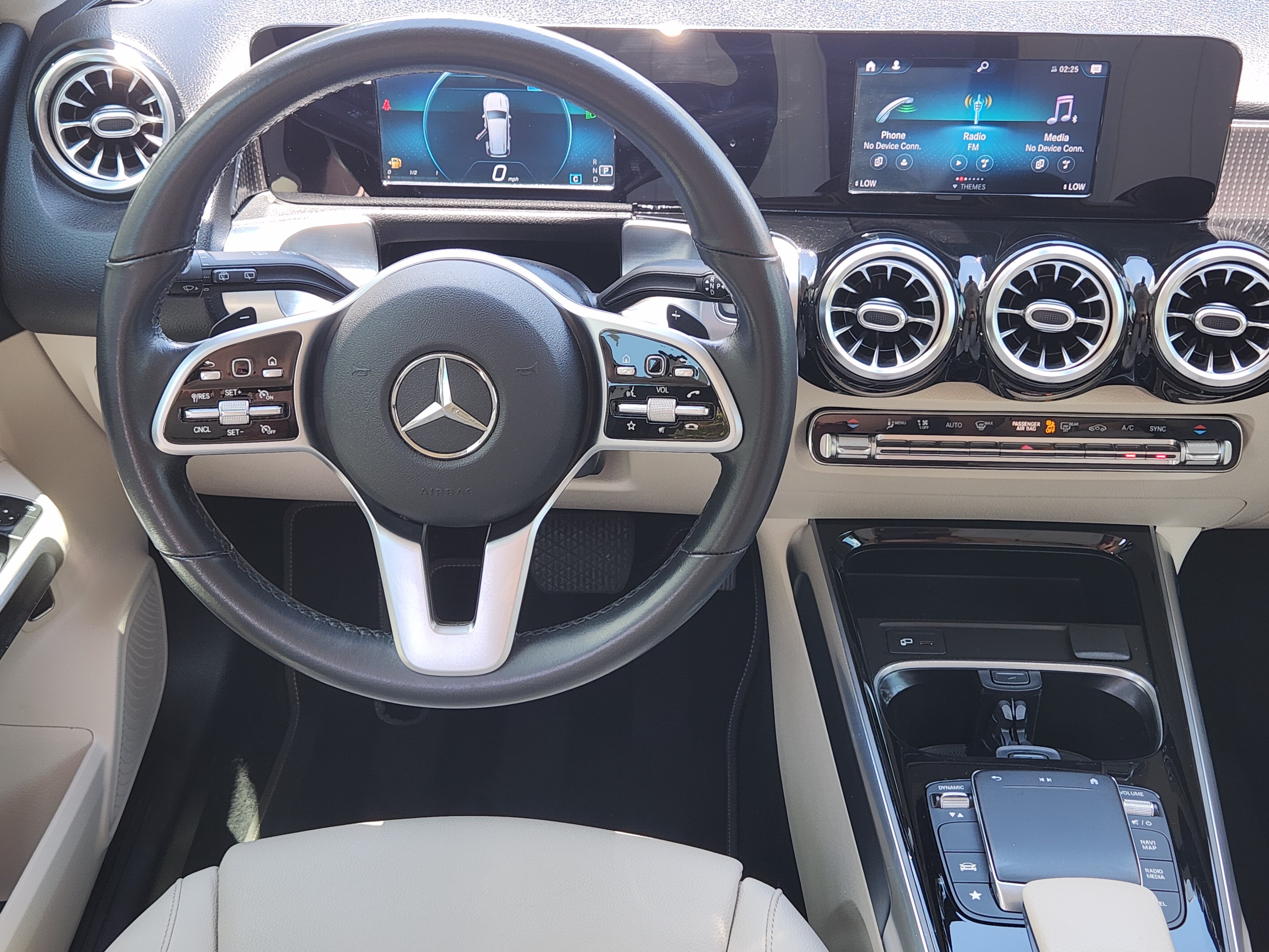 Used 2021 Mercedes-Benz GLB 250 image 26