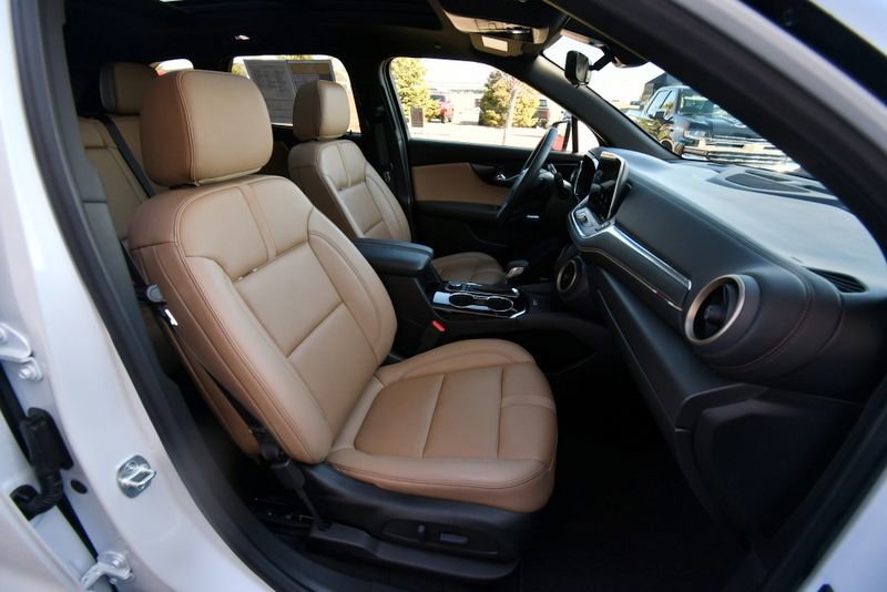 Used 2025 Chevrolet Blazer Premier w/ Driver Confidence II Package AWD/4WD image 20