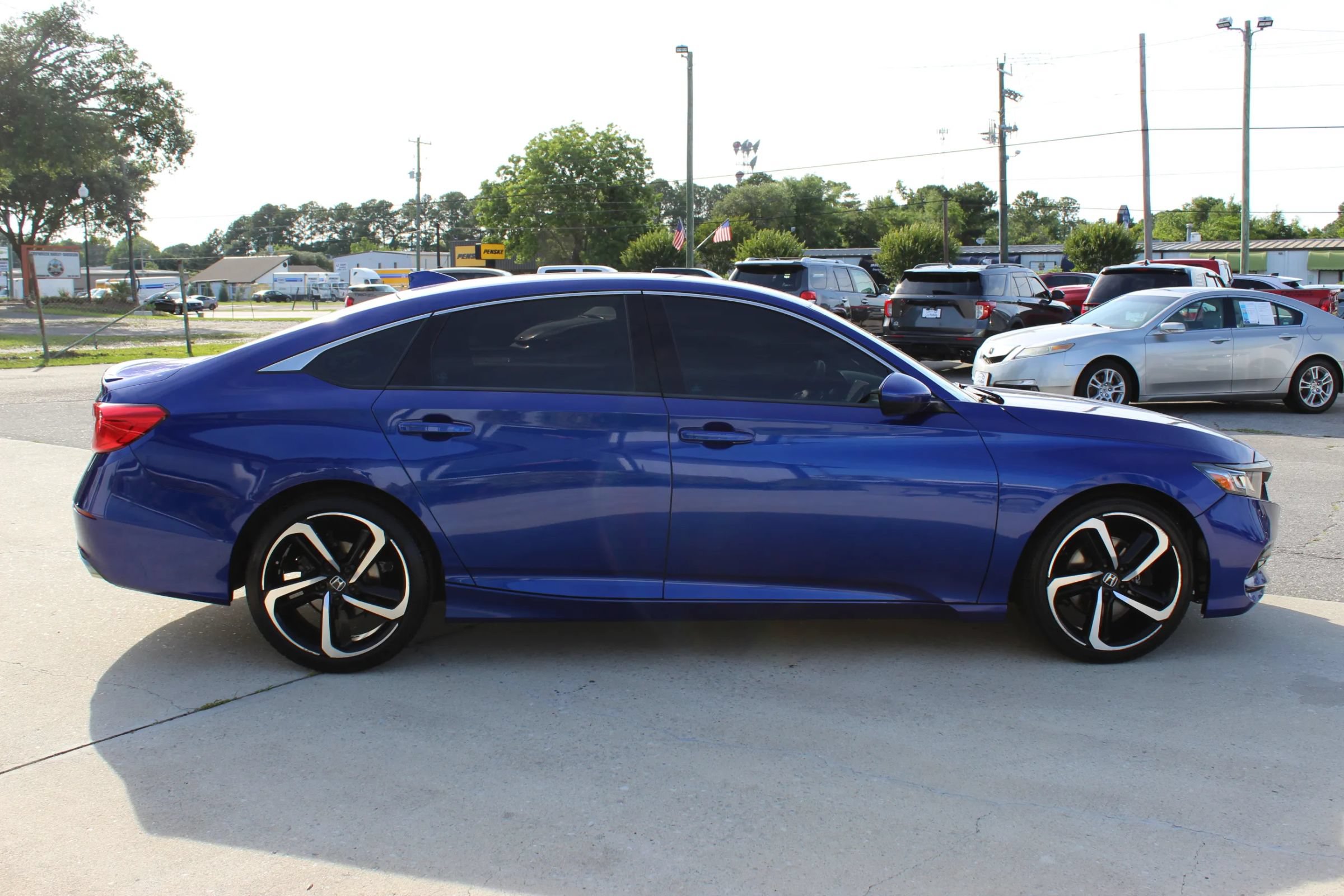 Used 2020 Honda Accord Sport image 6