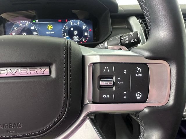 Used 2024 Land Rover Discovery Metropolitan Edition AWD/4WD image 26