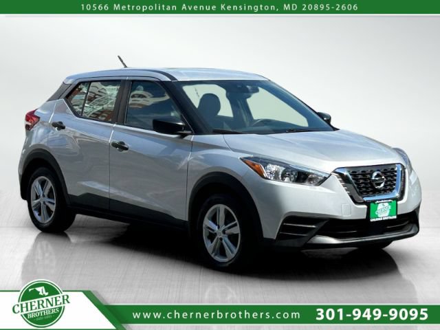 Used 2020 Nissan Kicks S FWD image 1