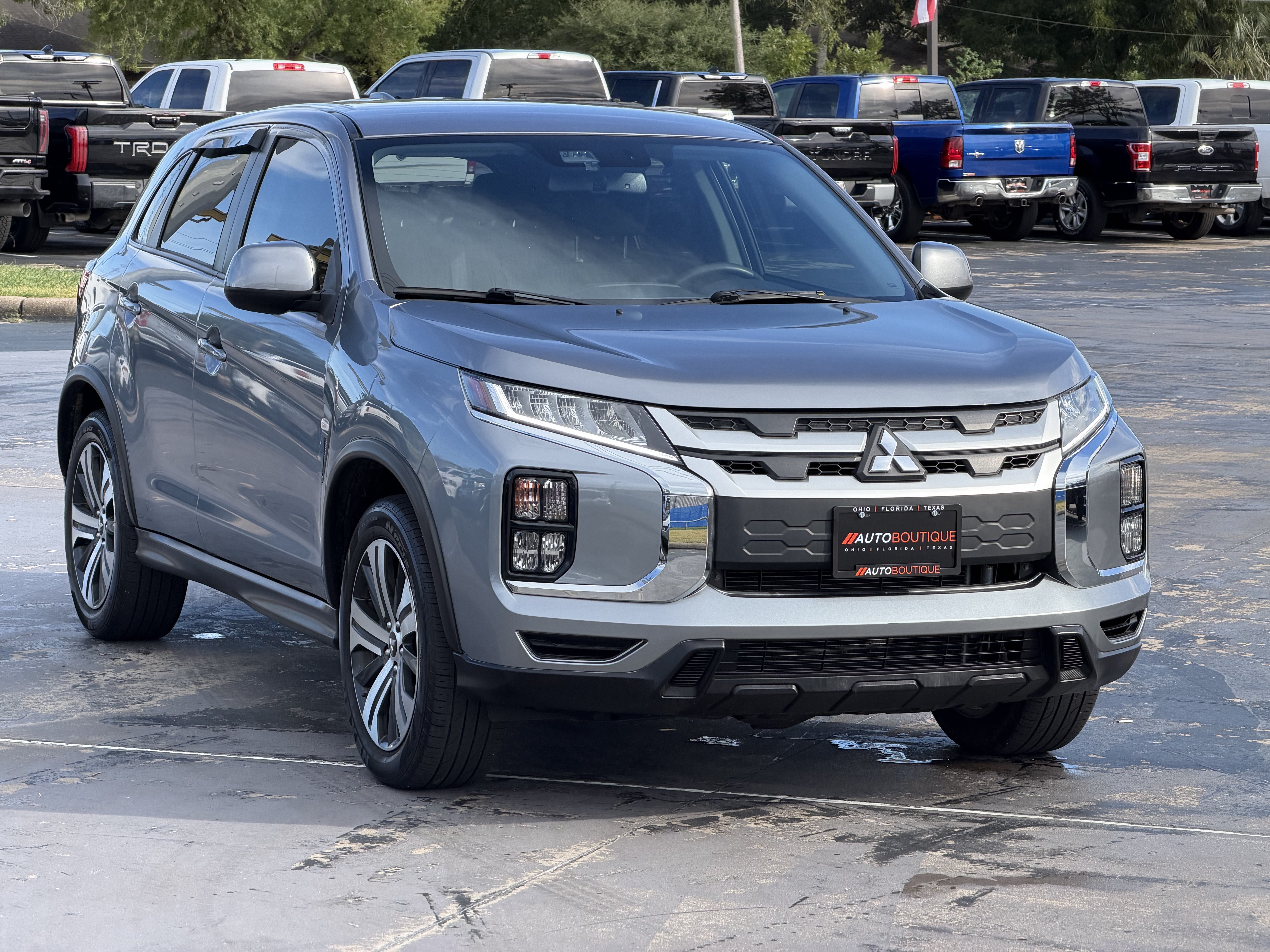 Used 2024 Mitsubishi Outlander Sport AWD image 3