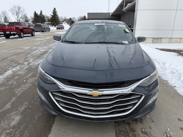 Used 2020 Chevrolet Malibu LT image 2