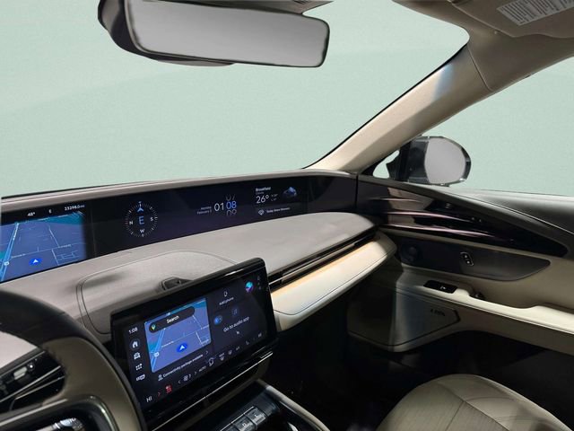 Used 2024 Lincoln Nautilus Reserve w/ Equipment Group 202A image 4