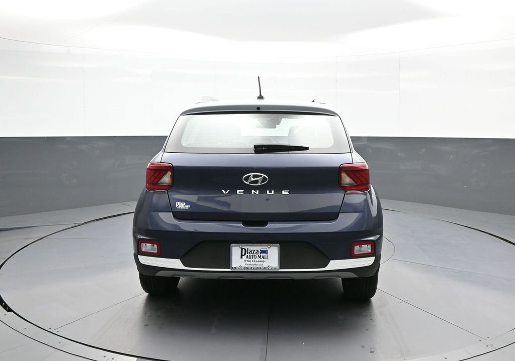 Certified 2023 Hyundai Venue Limited FWD image 7