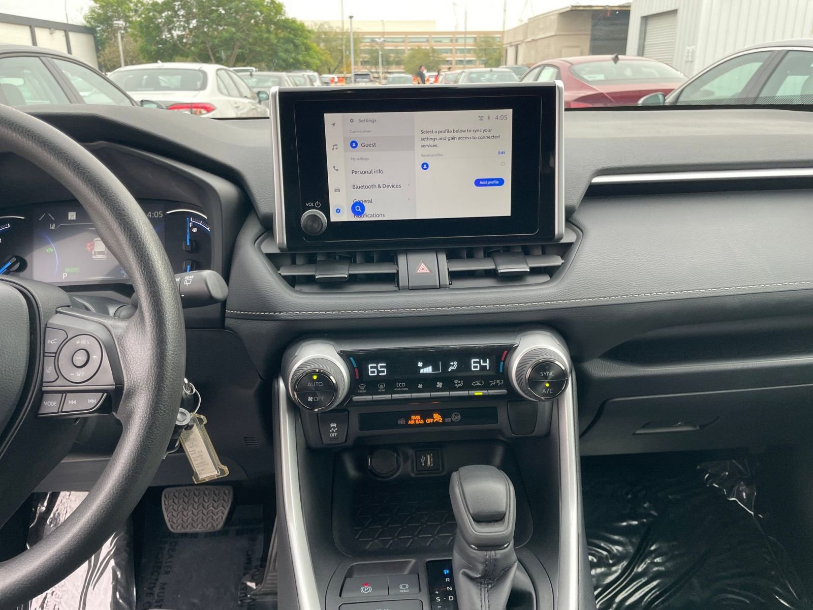 Used 2025 Toyota RAV4 LE image 18