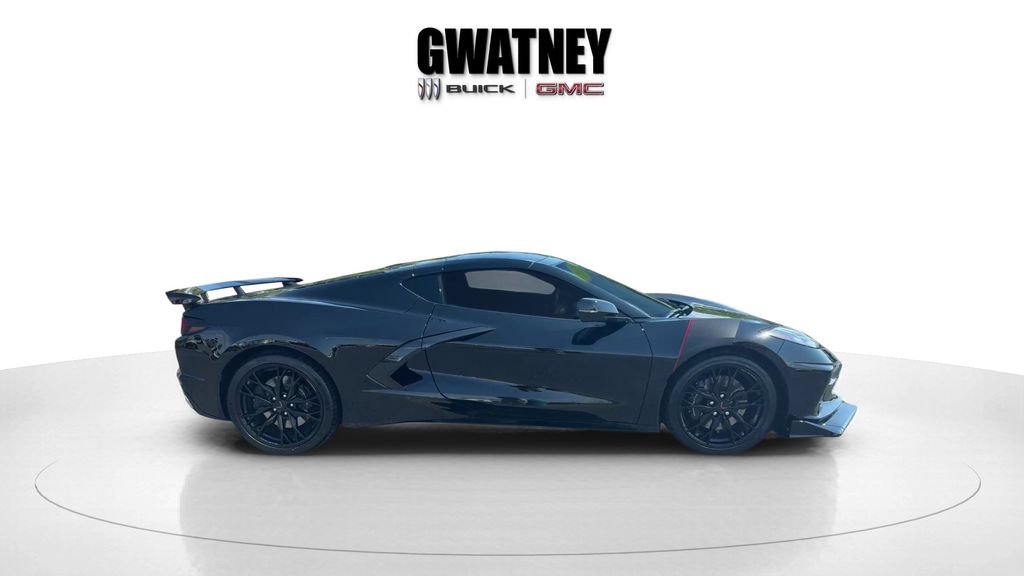 Used 2025 Chevrolet Corvette Stingray Preferred Cpe w/ Z51 Performance Package RWD image 2