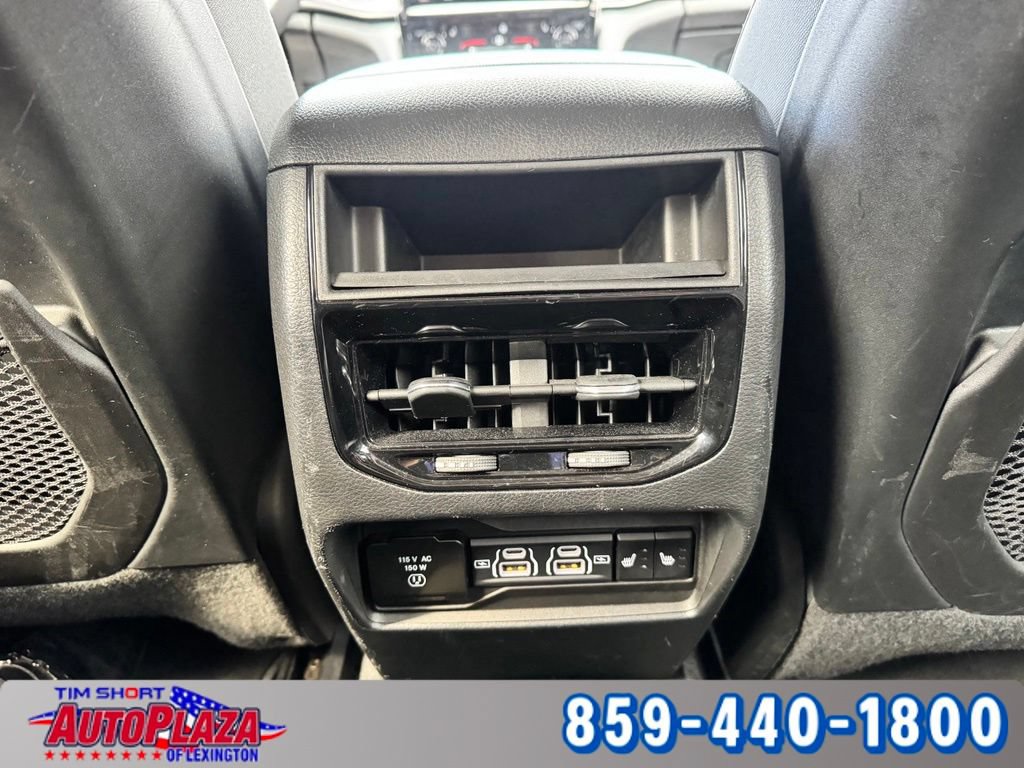 Used 2023 Jeep Grand Cherokee Limited AWD/4WD image 31