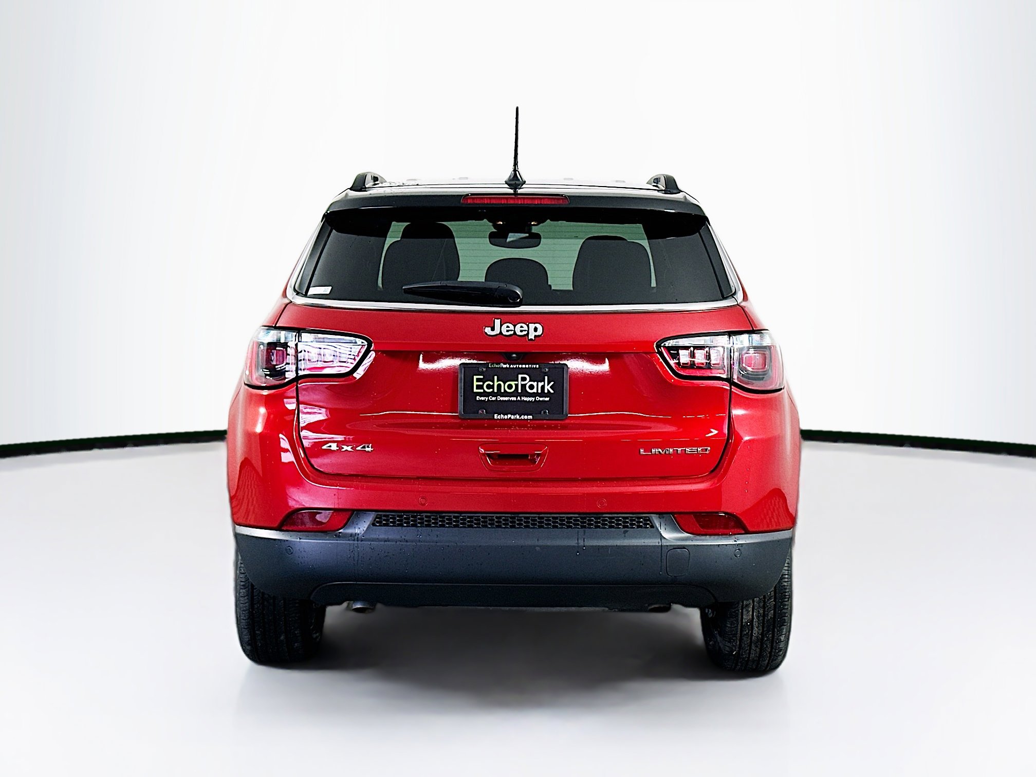 Used 2025 Jeep Compass Limited image 7