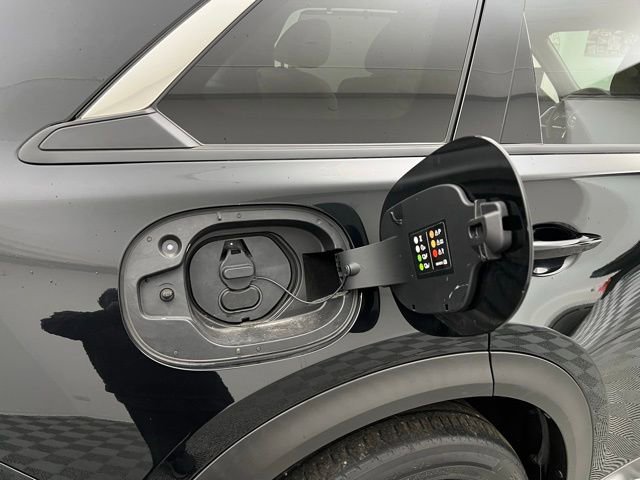 Used 2024 MAZDA CX-90 Plug-In Hybrid w/ Premium Pkg image 7