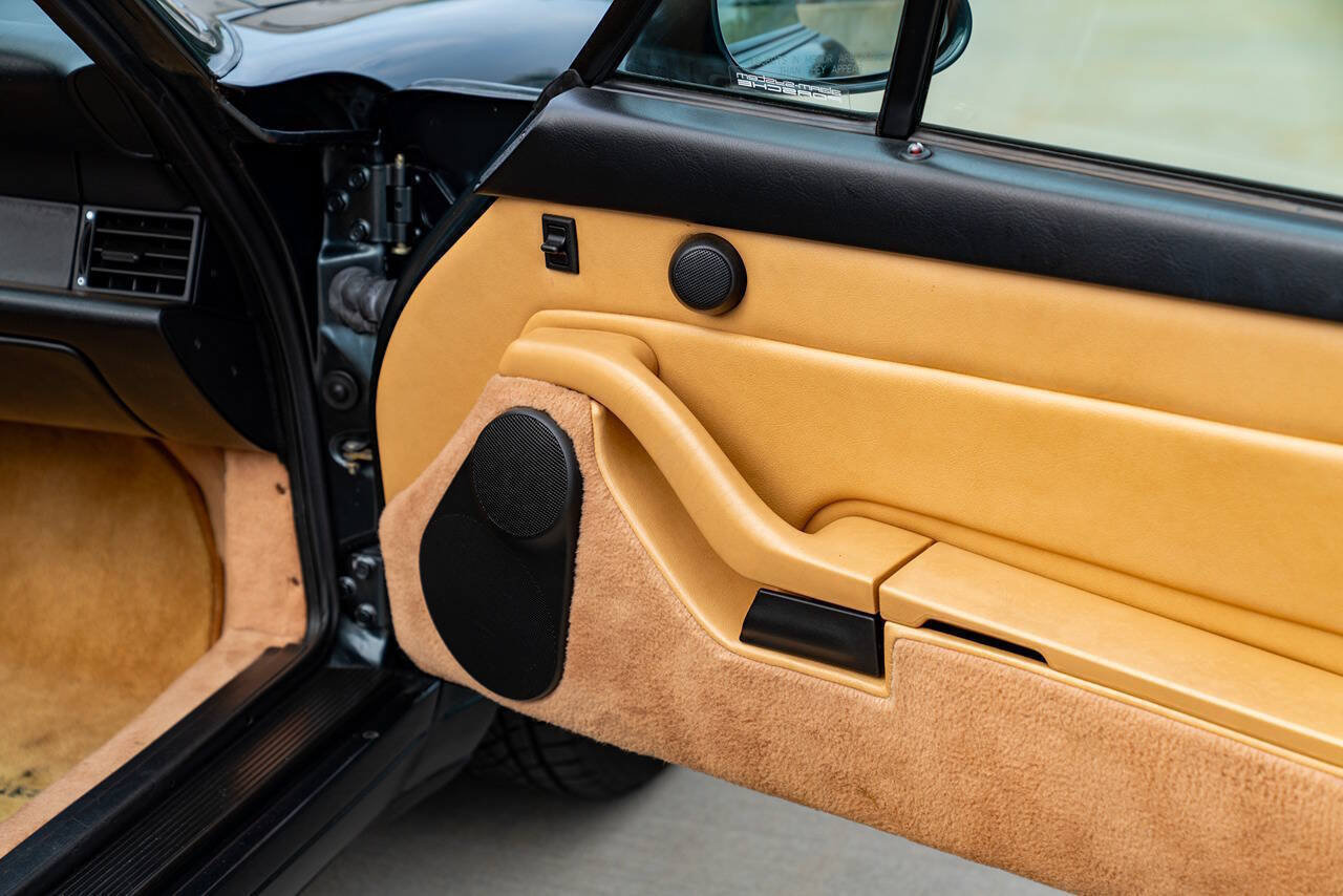 Used 1995 Porsche 911 Cabriolet image 71