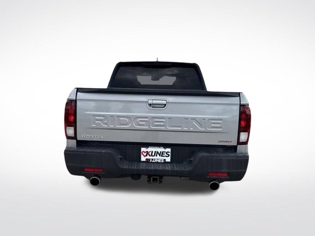 Used 2024 Honda Ridgeline Sport image 10