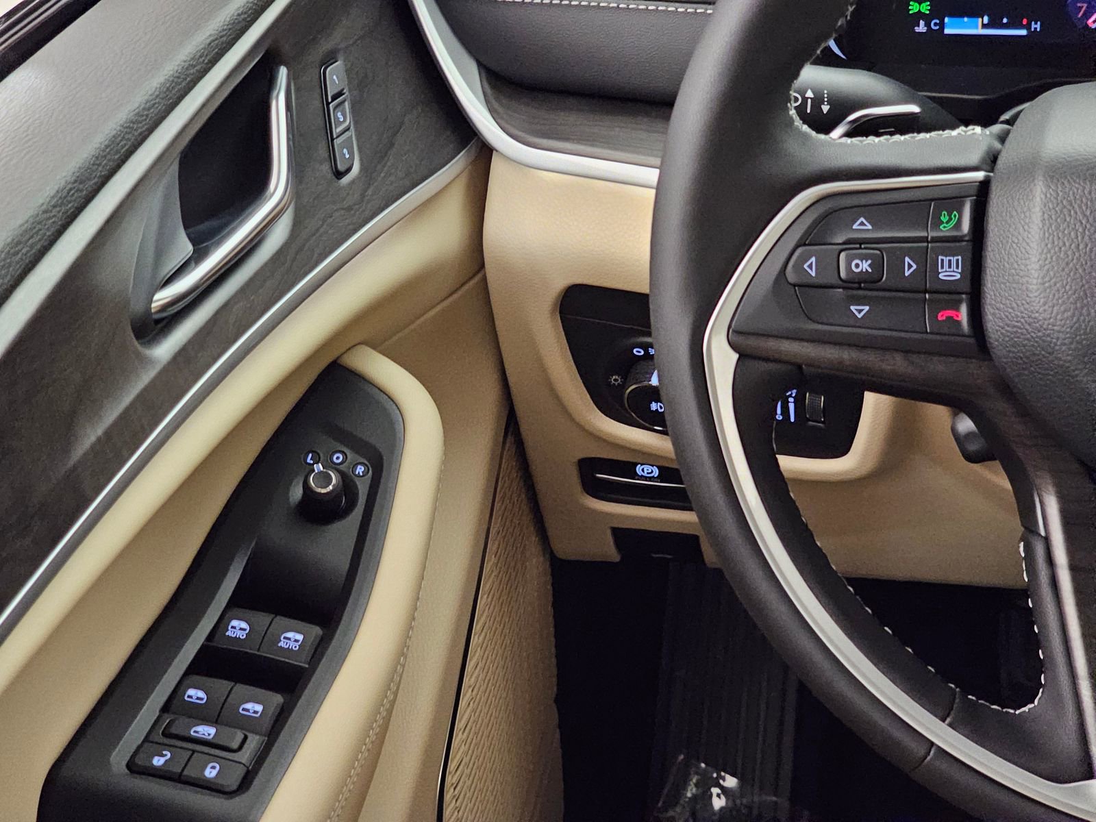 New 2025 Jeep Grand Cherokee Limited w/ Luxury Tech Group II image 20