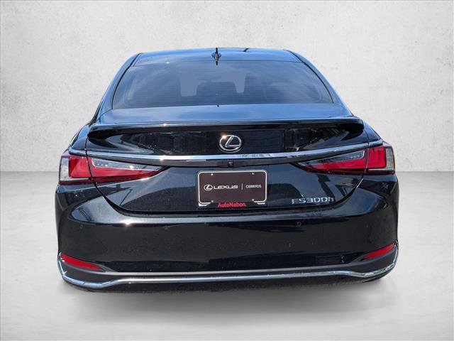 Certified 2025 Lexus ES 300h w/ Premium Package image 6