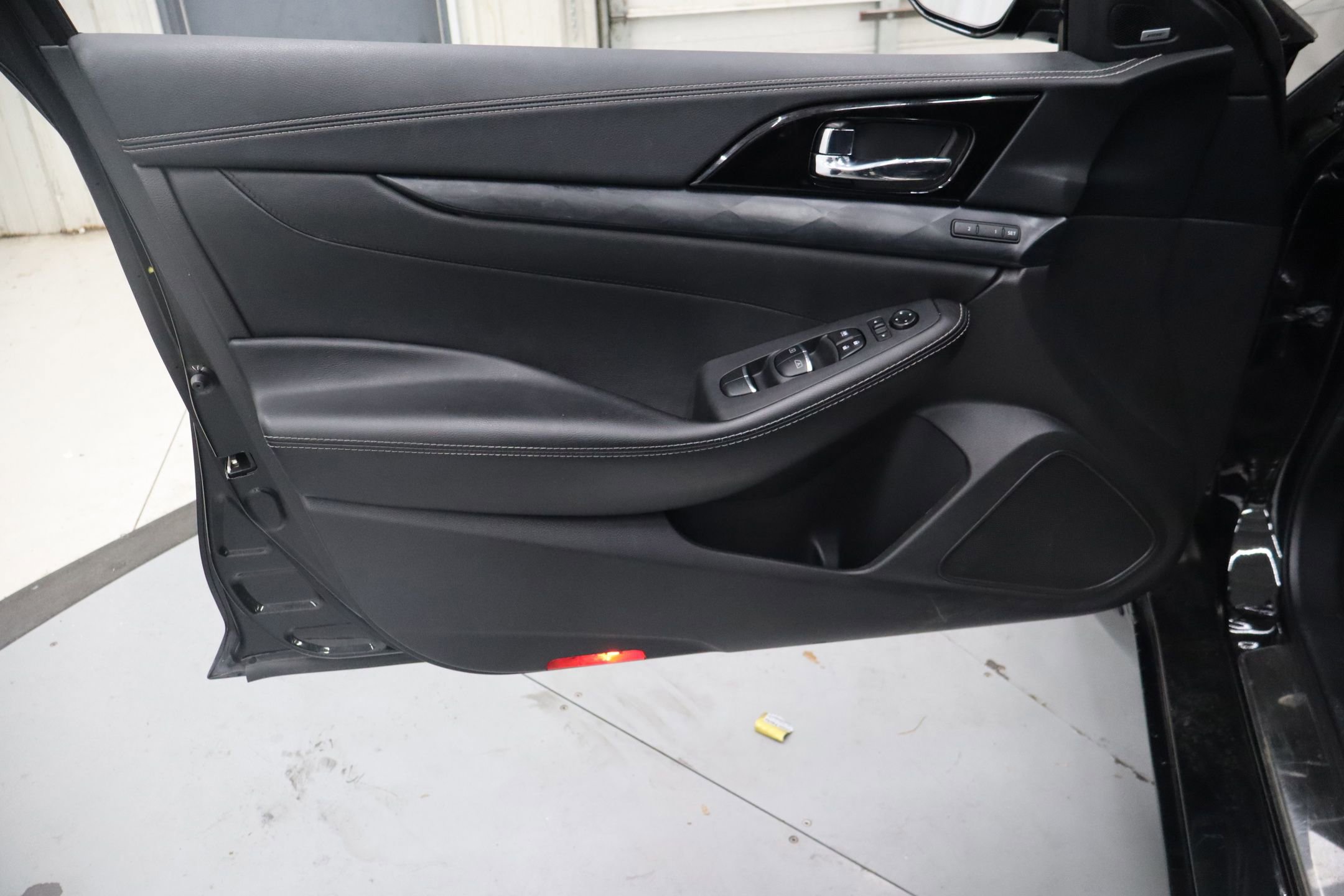 Used 2023 Nissan Maxima Platinum w/ Sport Mat Group image 14