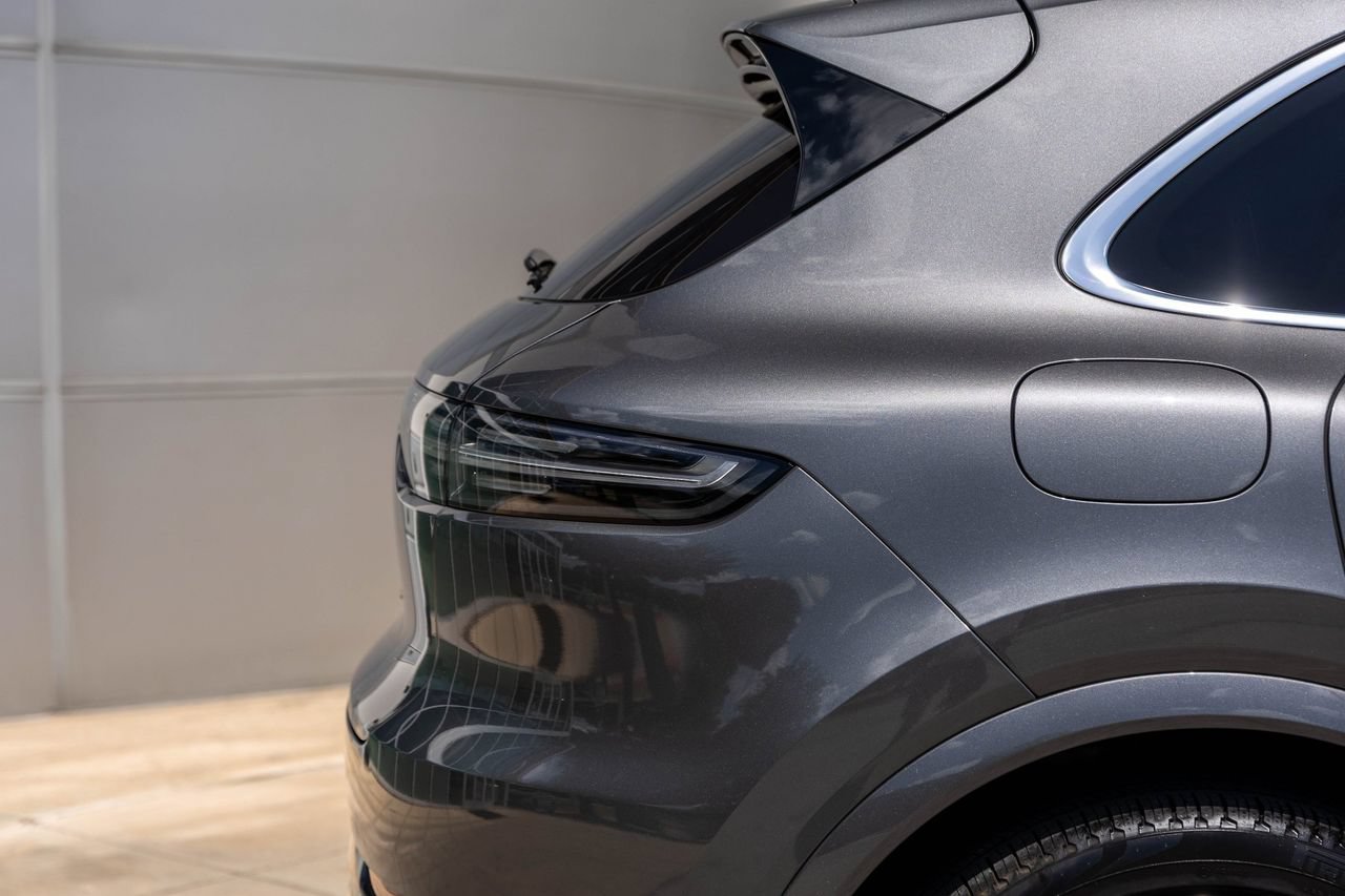 Used 2020 Porsche Cayenne Turbo AWD/4WD image 8