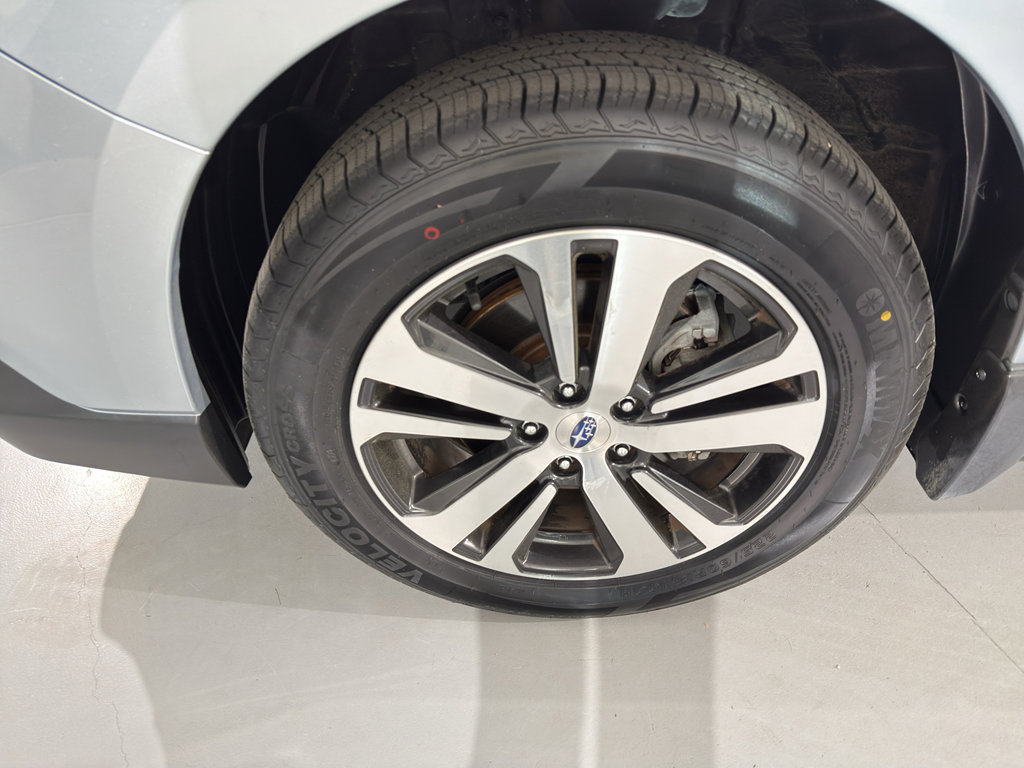 Used 2018 Subaru Outback 2.5i Limited w/ Popular Package #2 image 4