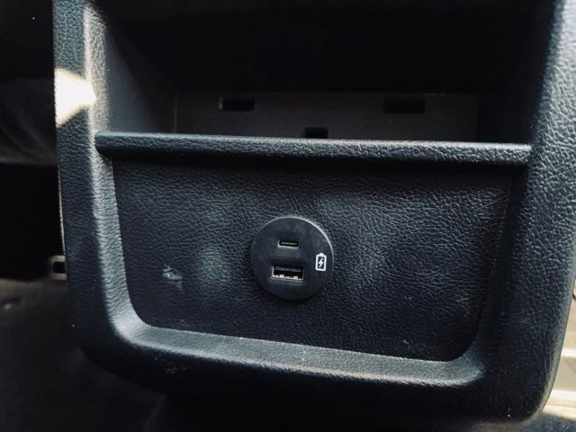 Used 2022 Ford Edge SE w/ Black Appearance Package image 20