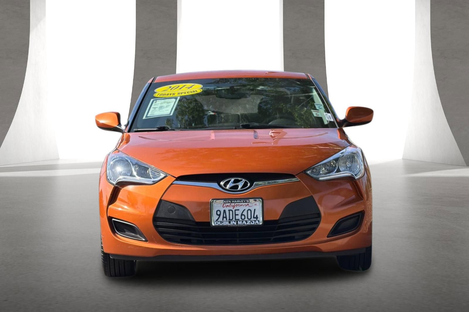 Used 2014 Hyundai Veloster FWD image 9