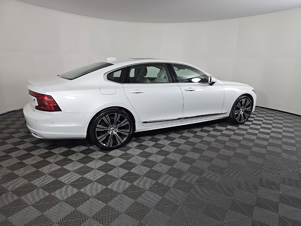 Certified 2023 Volvo S90 B6 Ultimate image 5